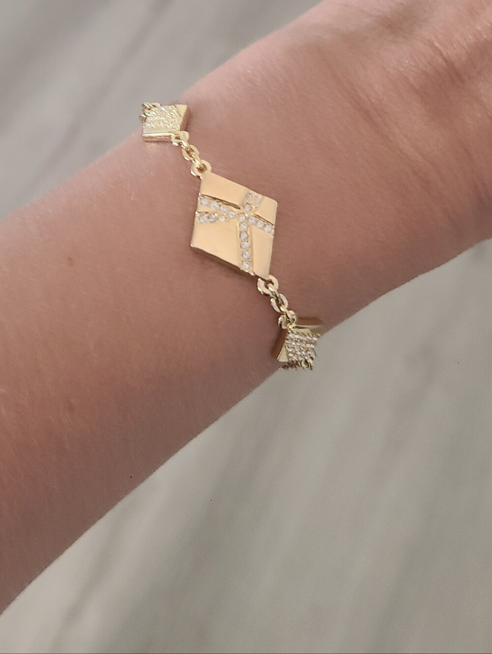 Swarovski Gold Toned Geometric Crystal Link Bracelet- Great Condition